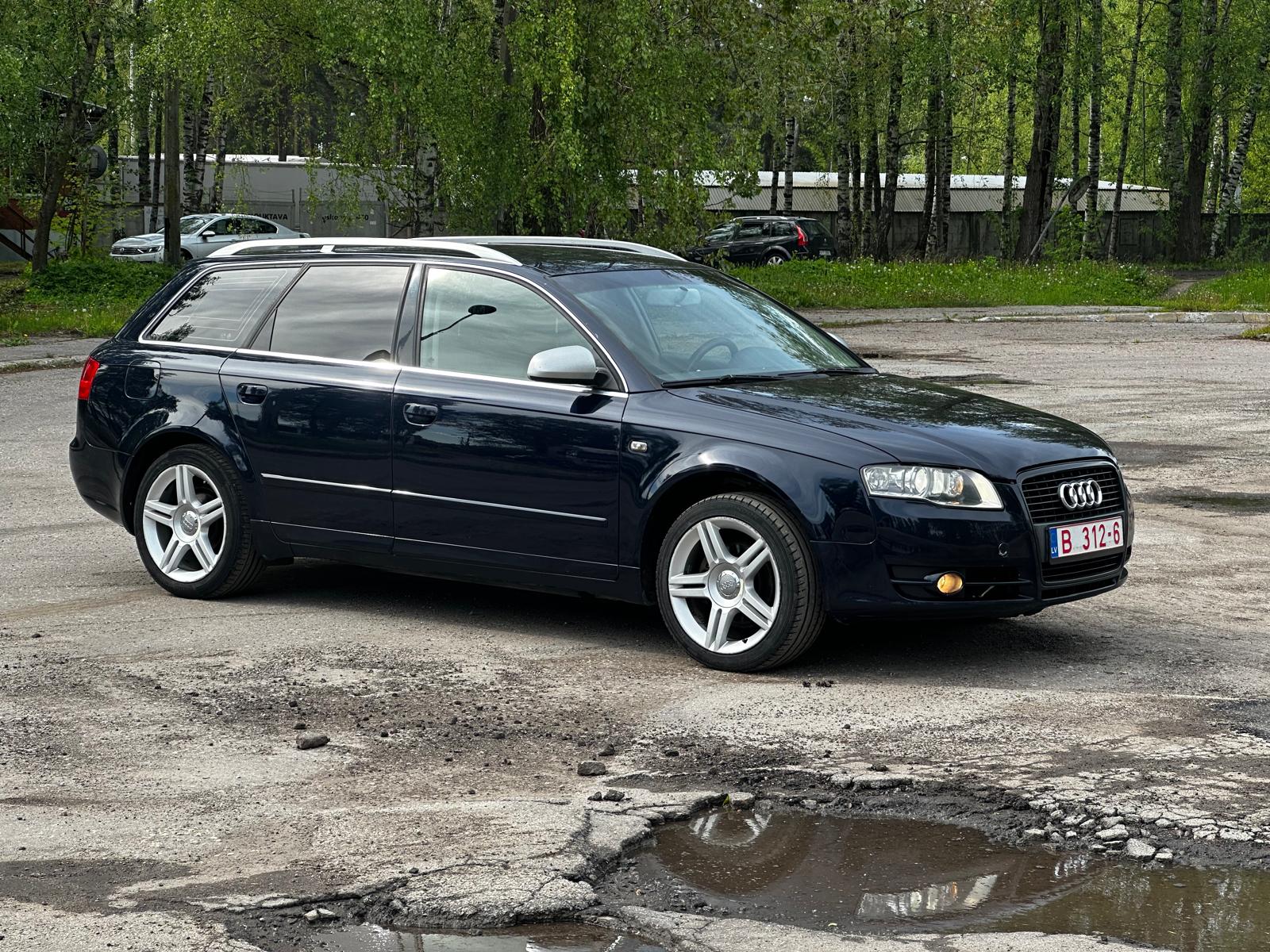 AUDI A4