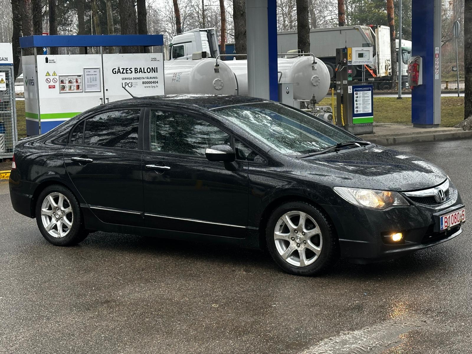 HONDA CIVIC 4DR HYBRID