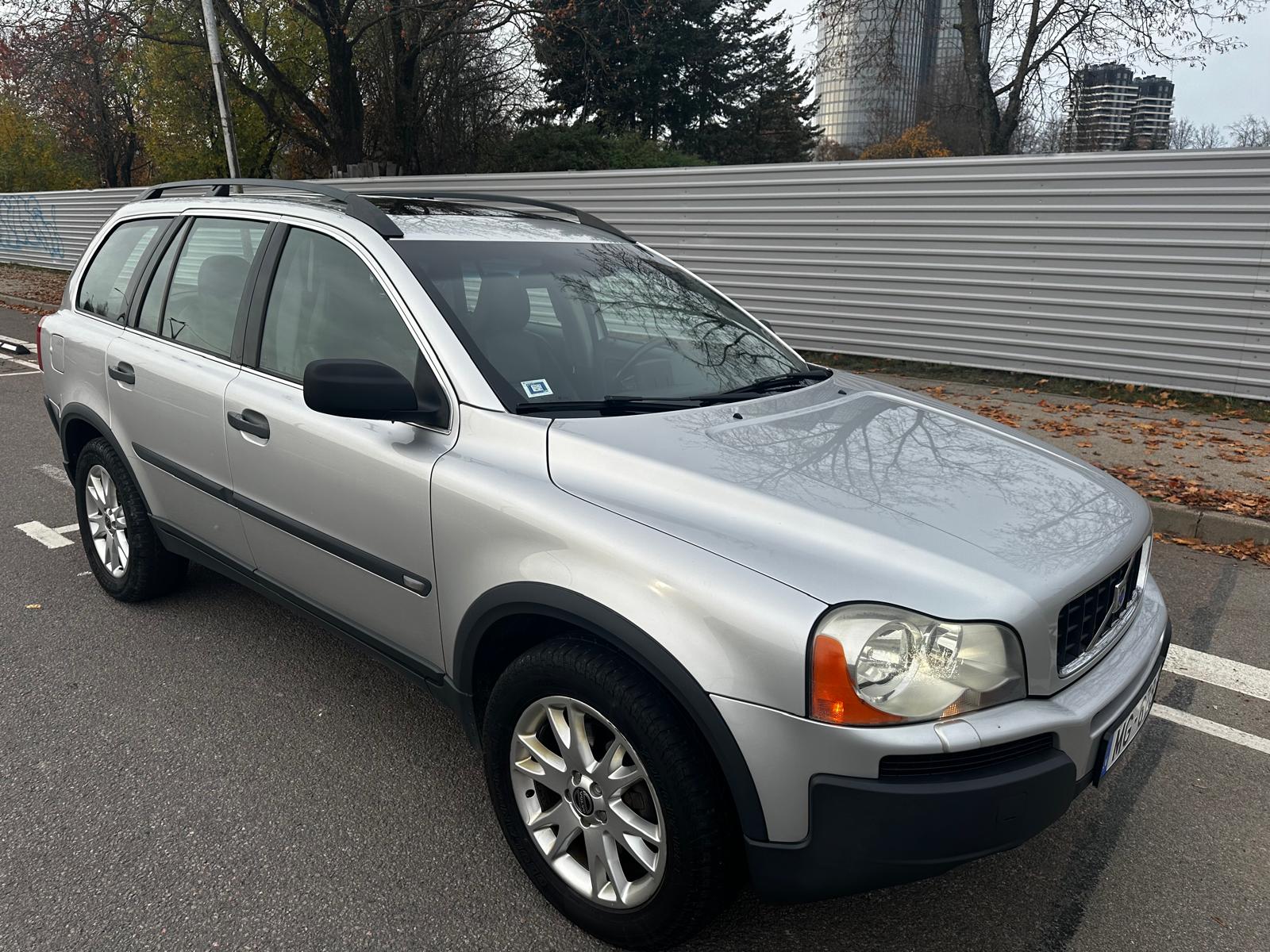 VOLVO XC90