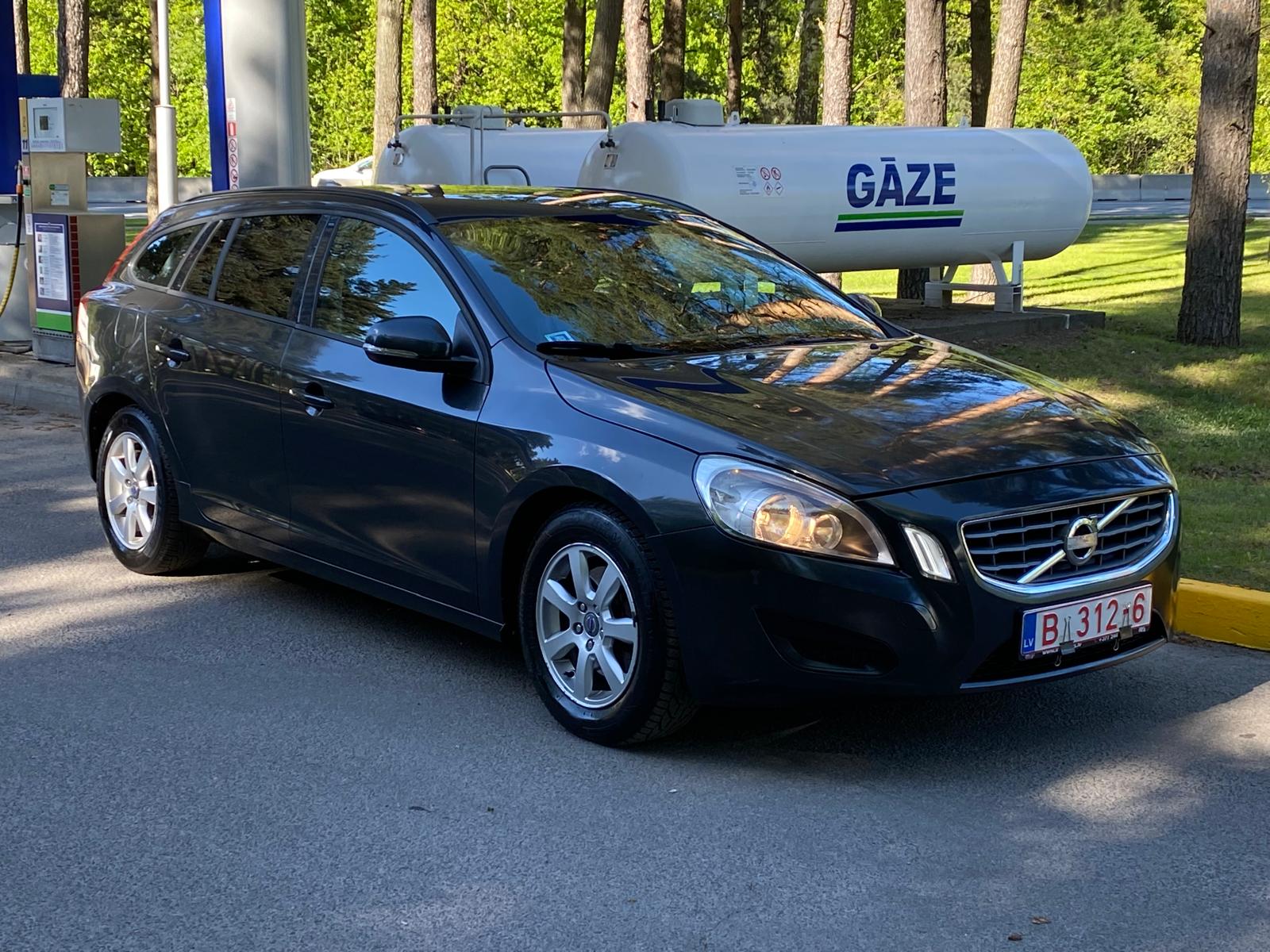 VOLVO V60