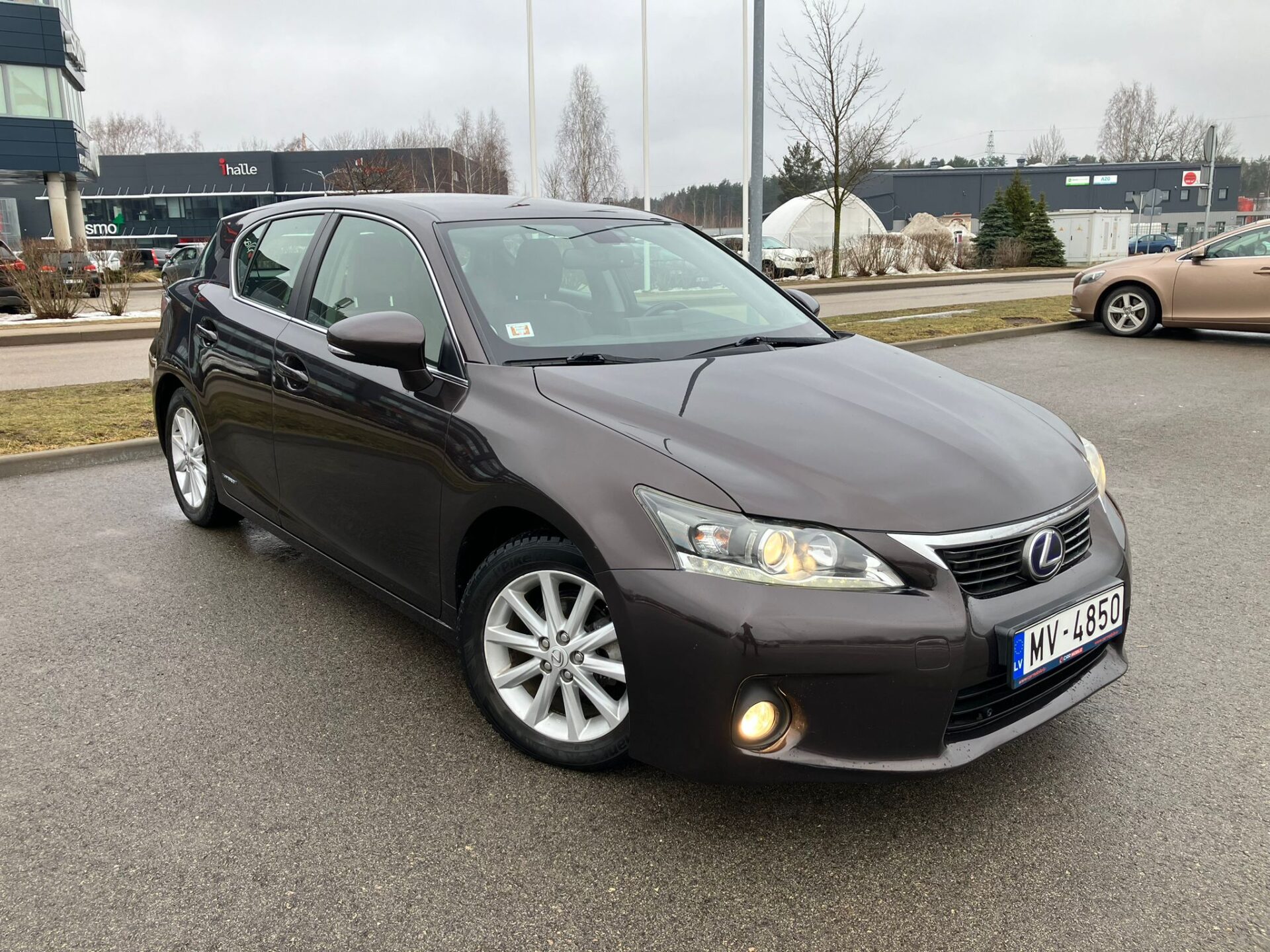 Lexus CT200H hybrid