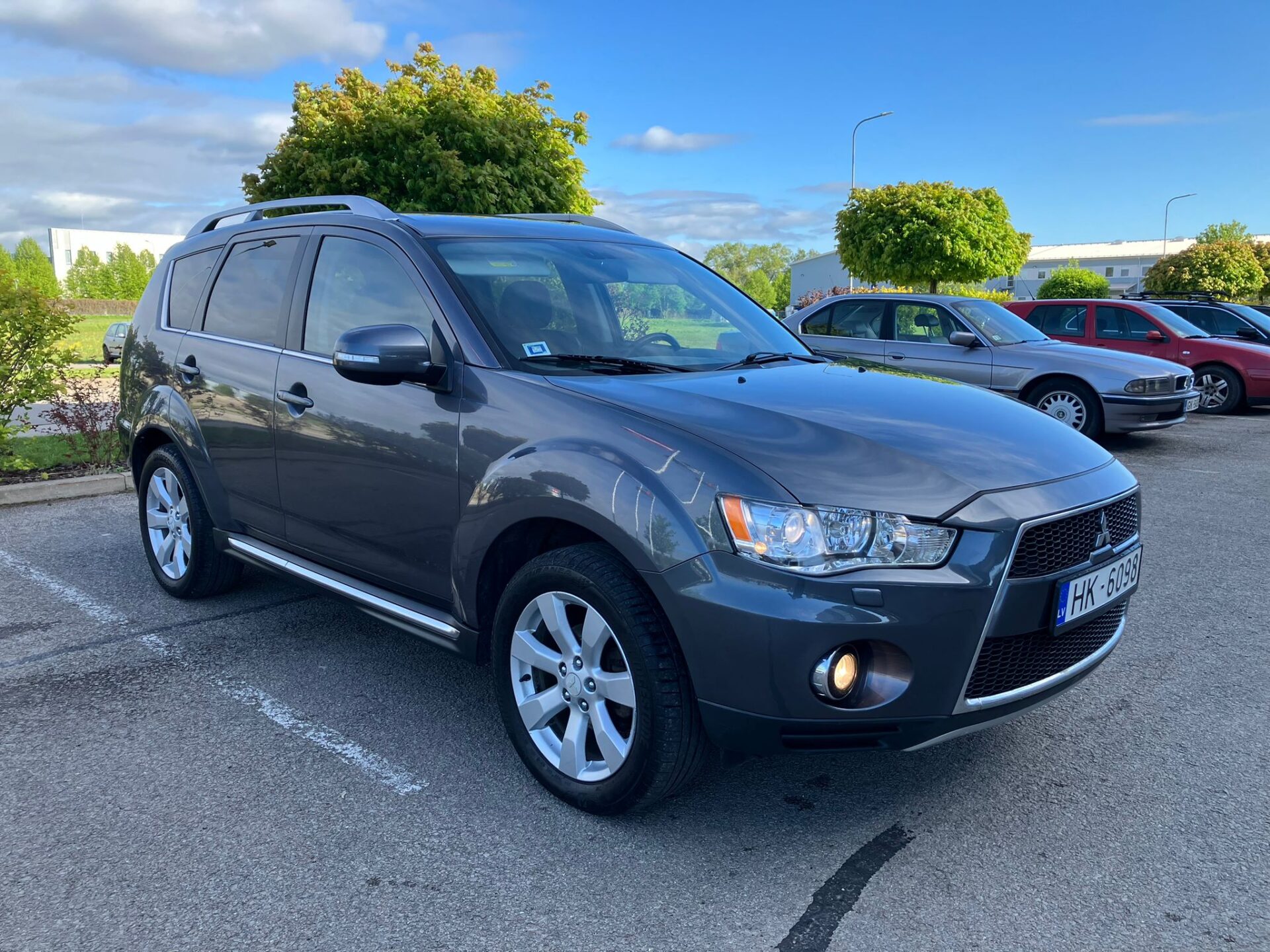 Mitsubishi Oulander 4×4 7-vietas