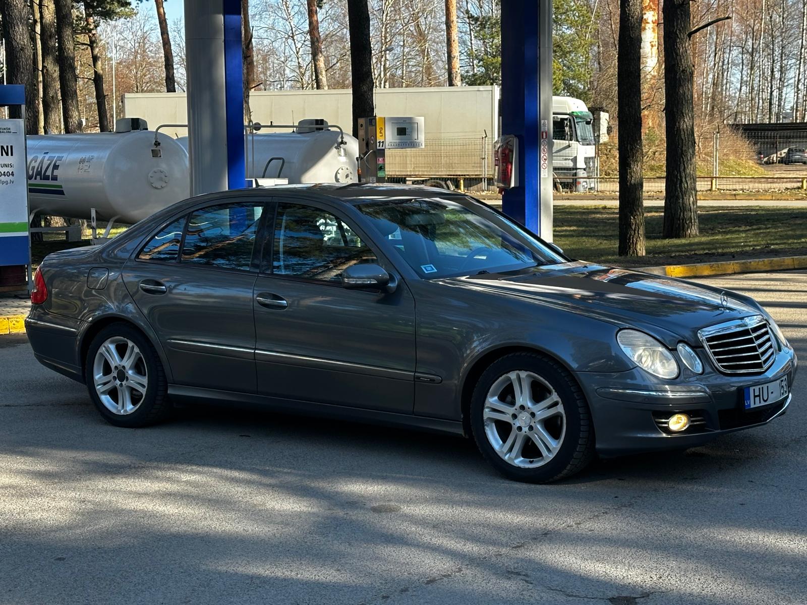 Mercedes Benz E220 Avantgarde