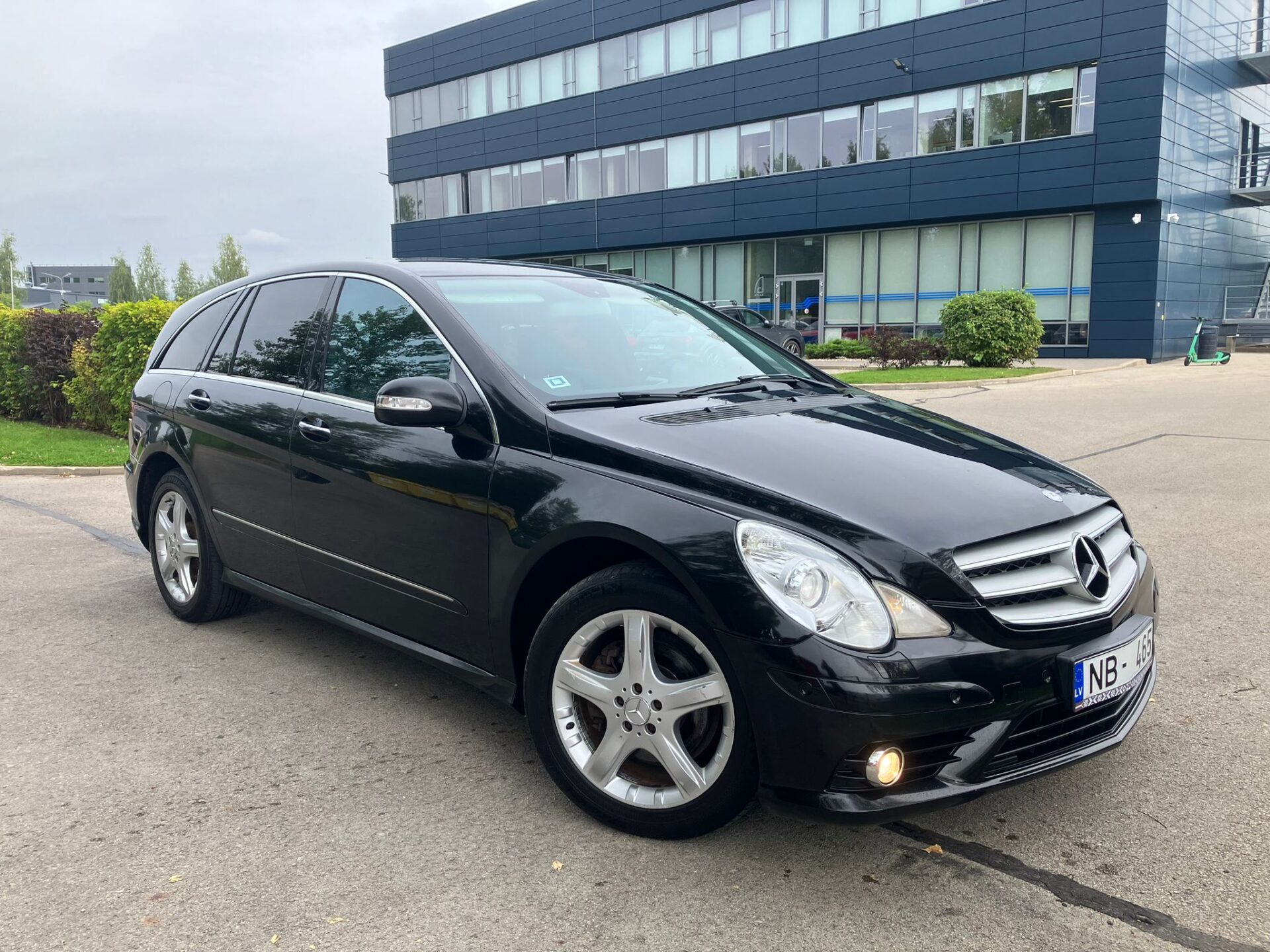 Mercedes Benz R320 7-vietas