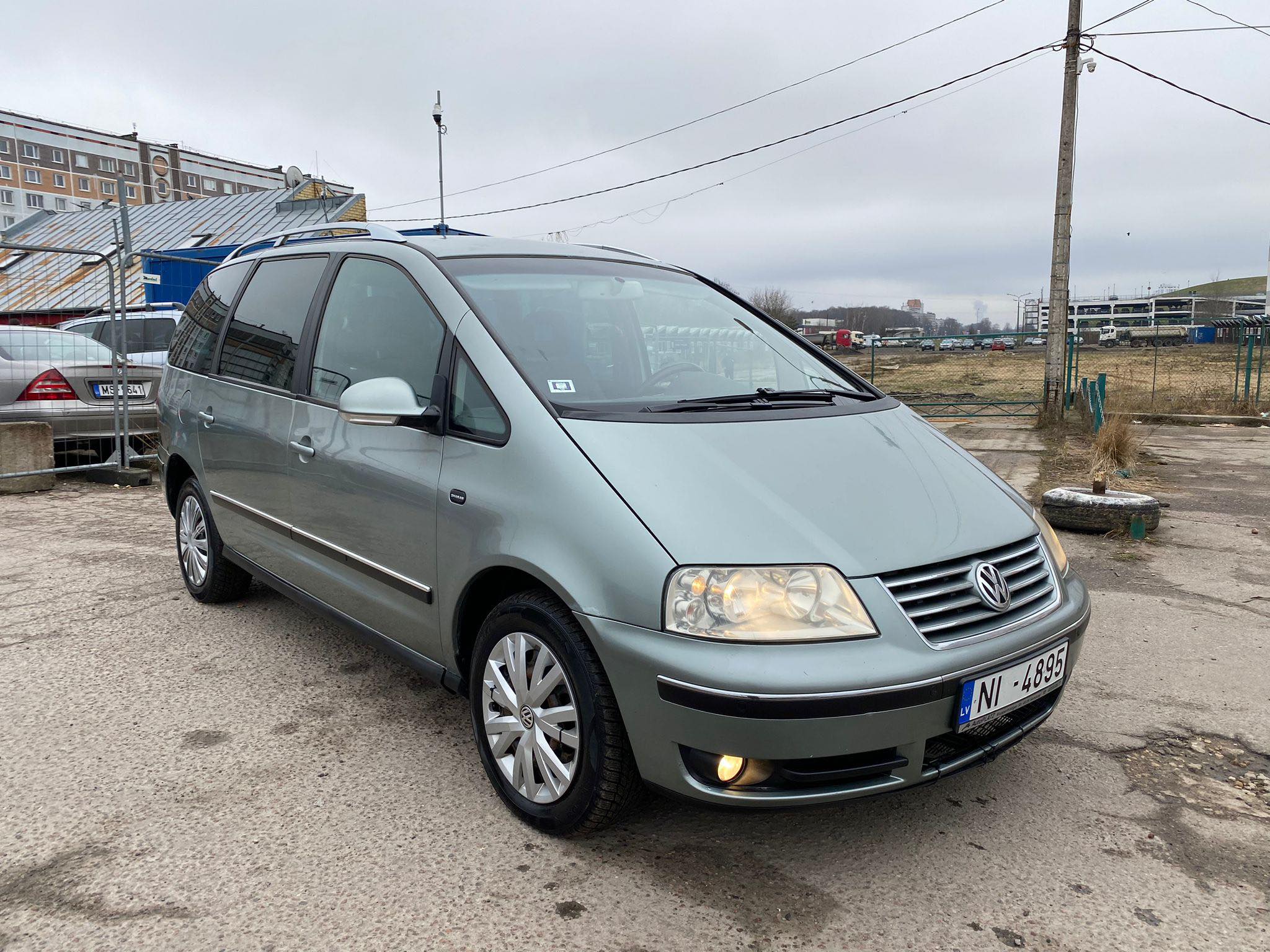 Vw Sharan 7-Vietas