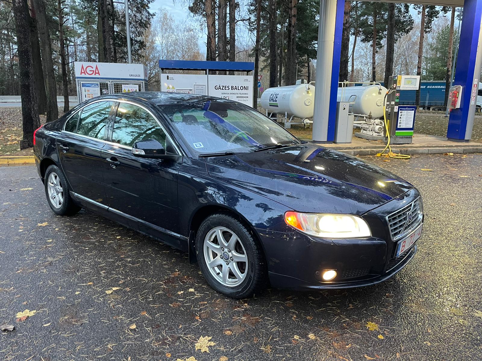 VOLVO S80