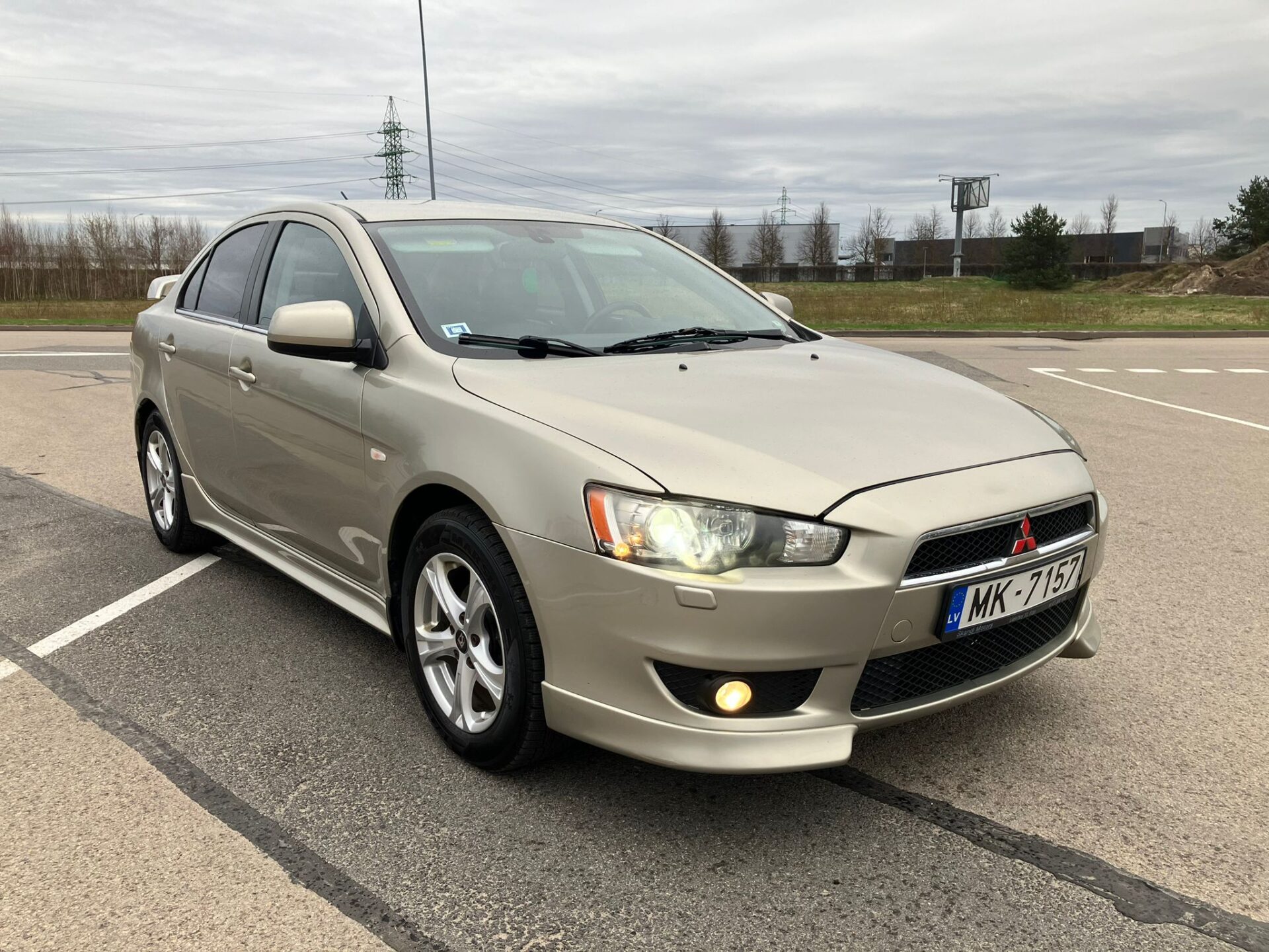Mitsubishi Lancer