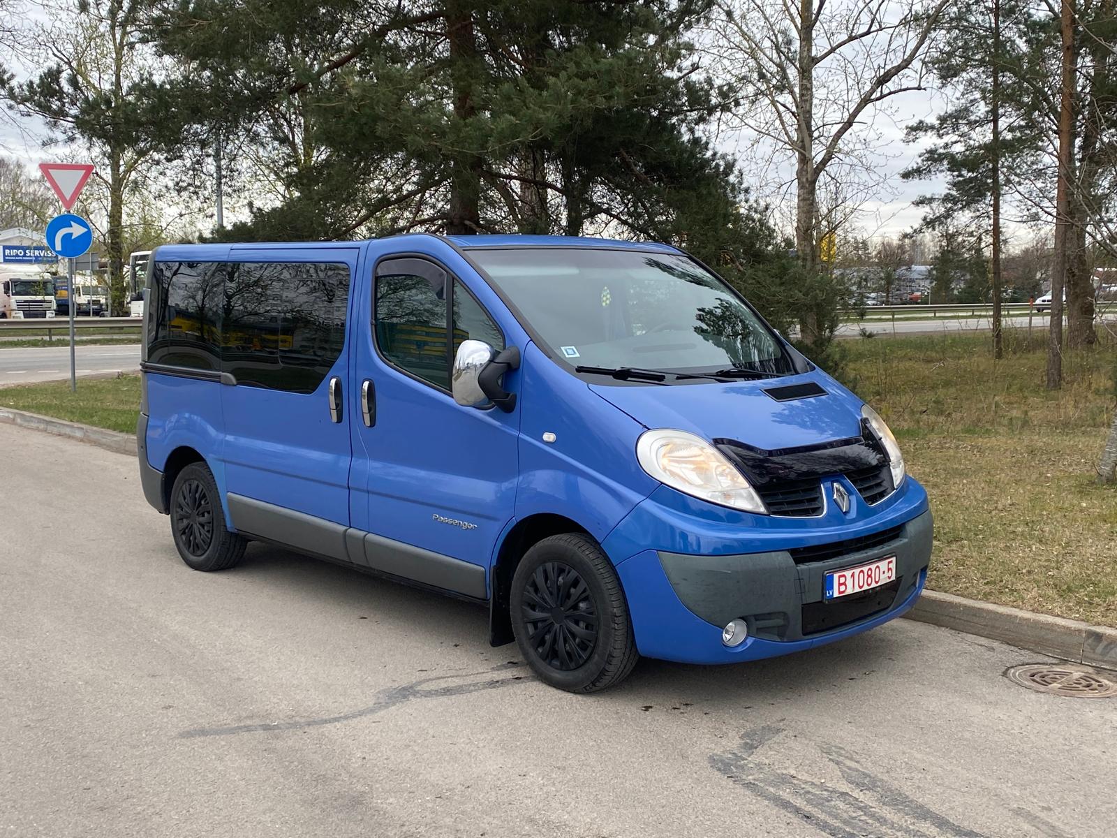 Renault Trafic Passenger 9-vietas