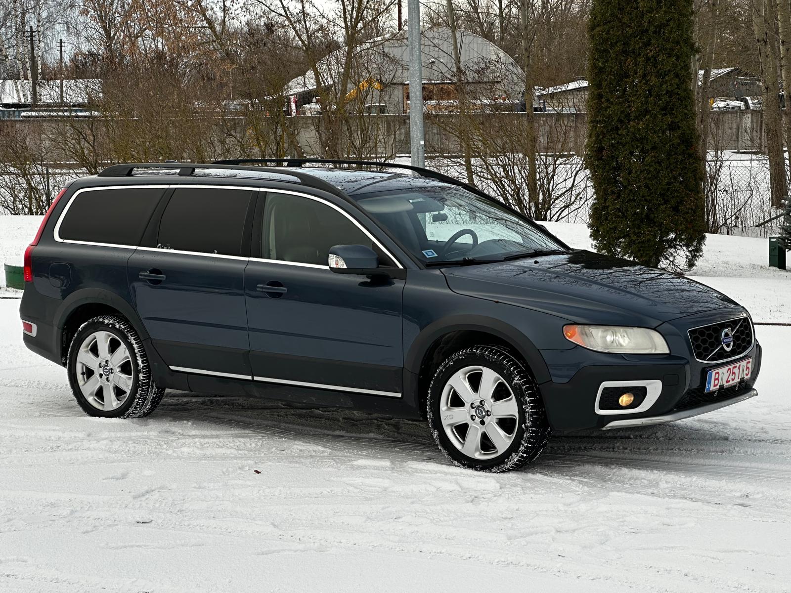 VOLVO XC70 SUMMUM