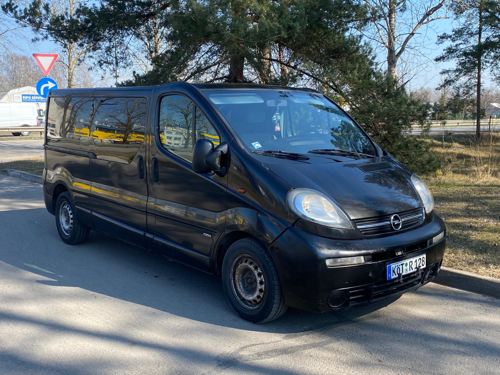 Opel Vivaro Грузовой фургон 3-мест