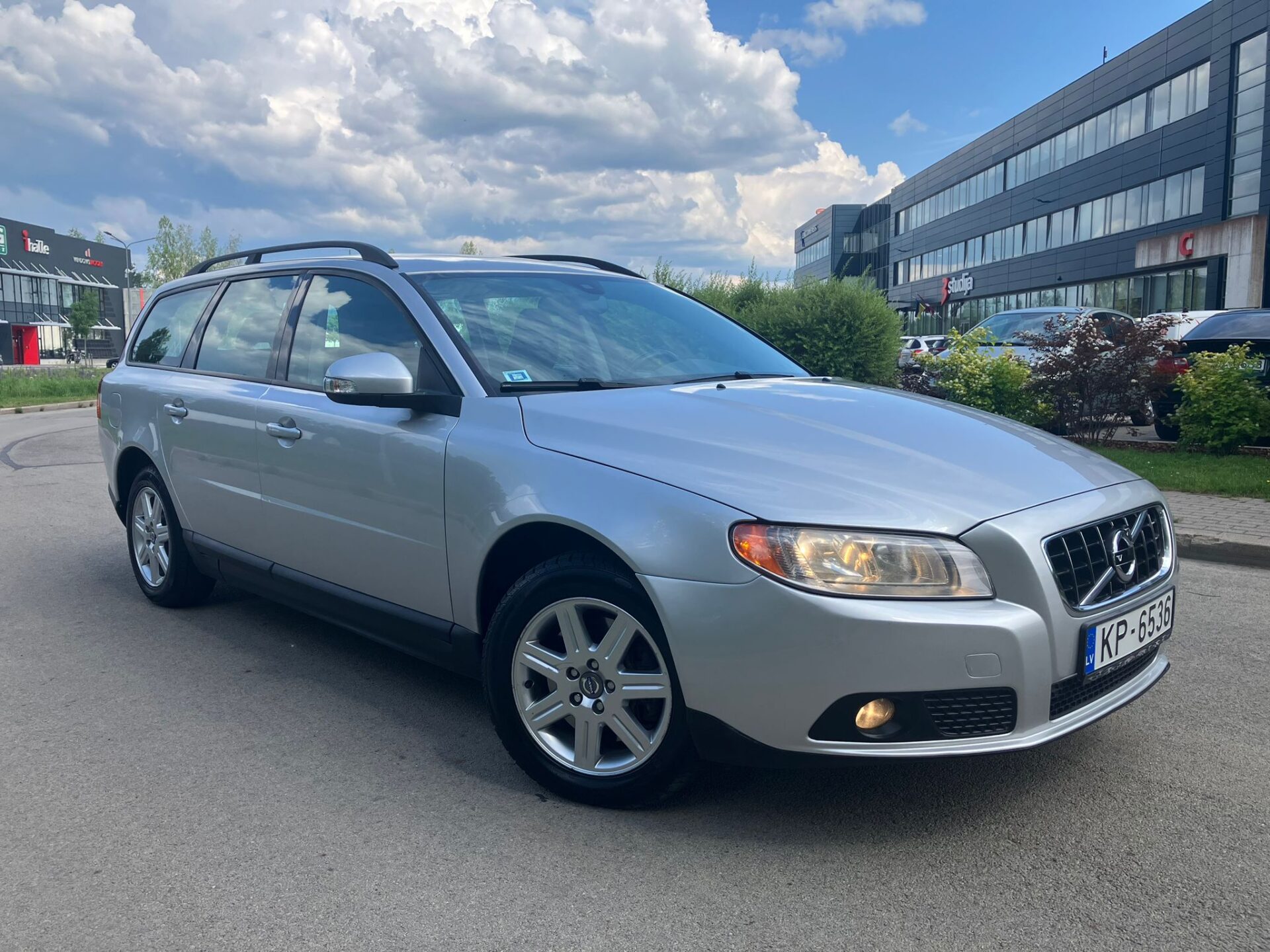Volvo V70