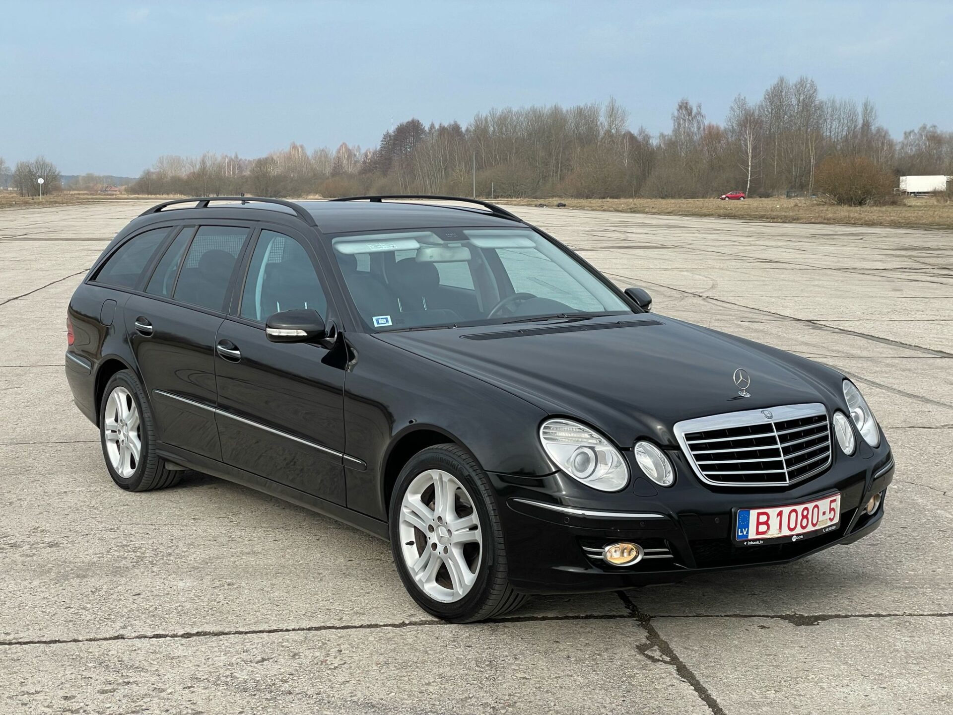 Mercedes Benz E320 AVANTGARDE