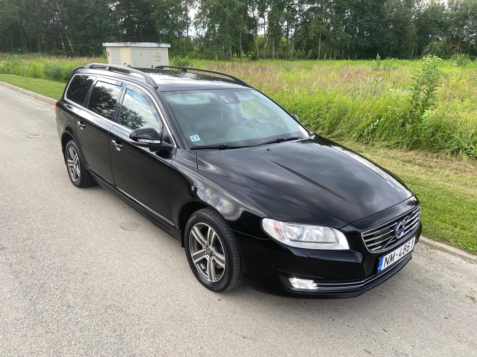 Volvo V70 Summum D4