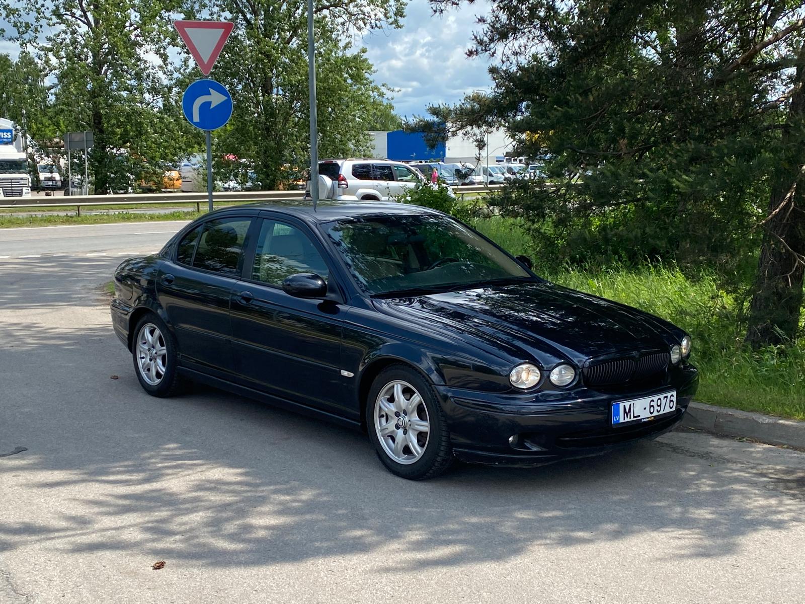 Jaguar X-Type