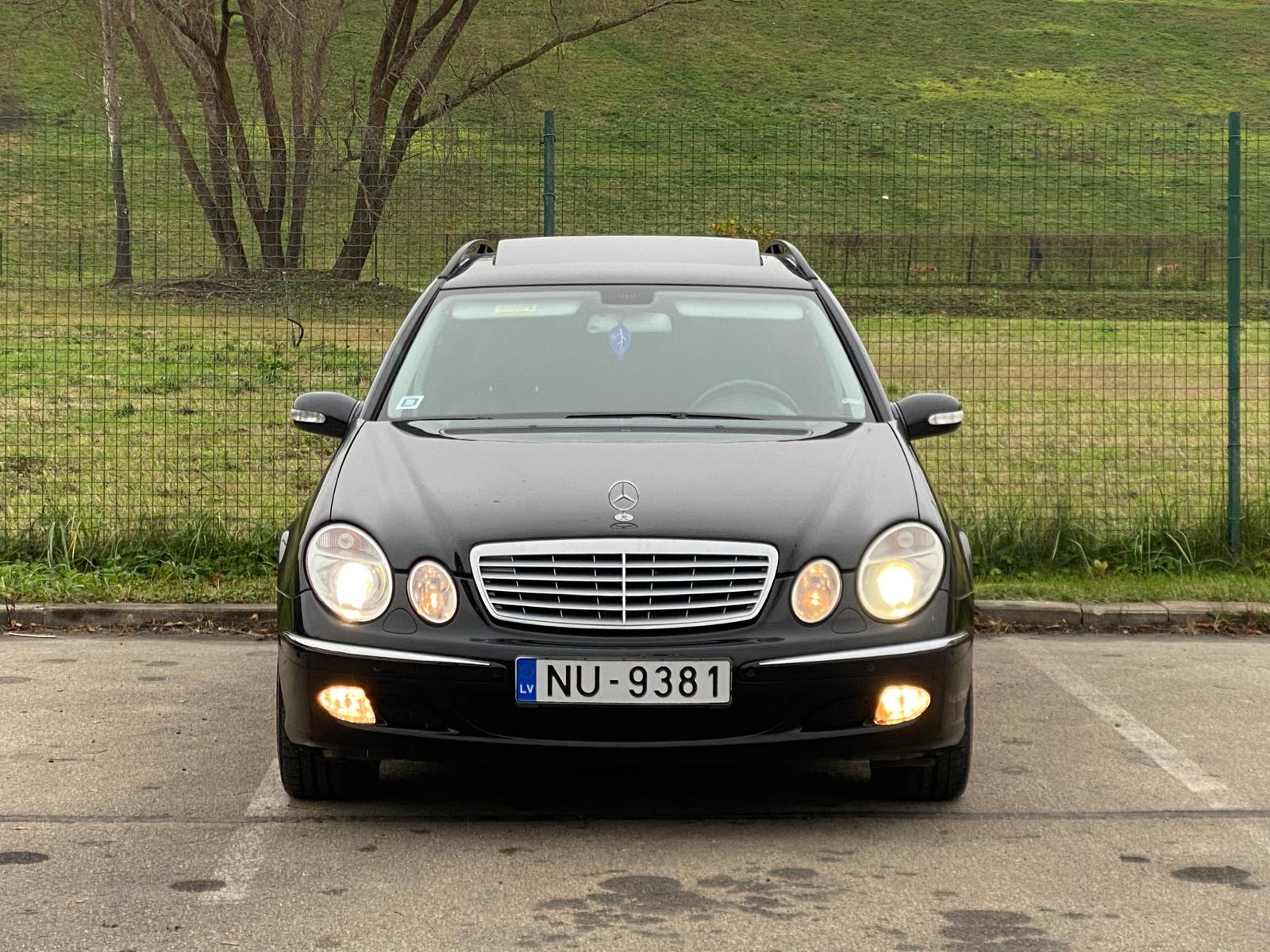 Mercedes Benz E320 Elegance