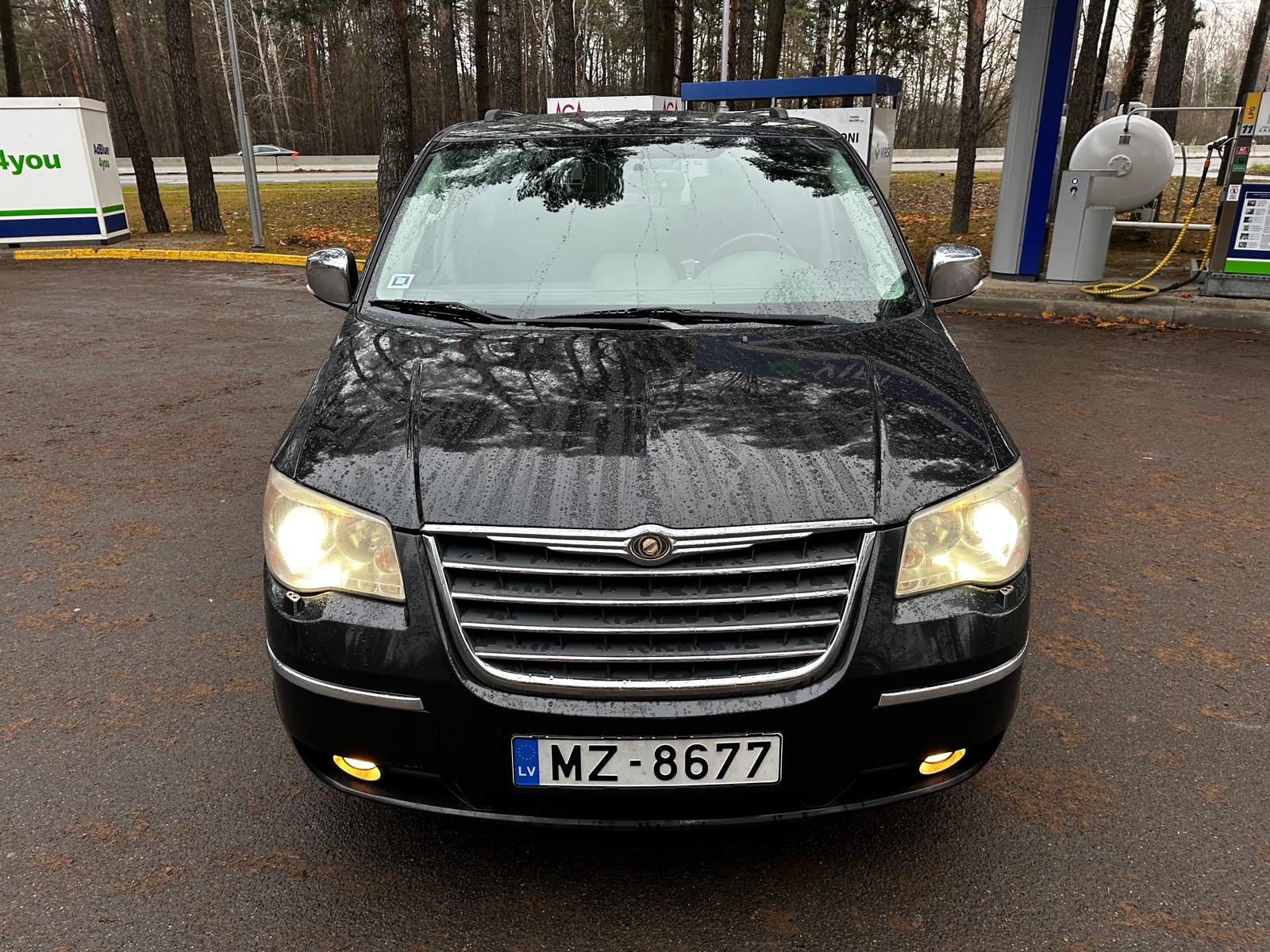 Chrysler Grand Voyager Stow&go 7-vietas