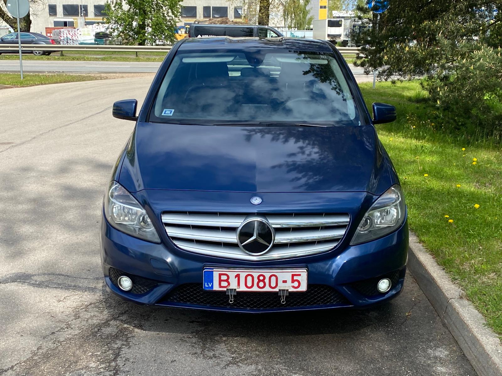 MERCEDES BENZ B180 BLUE EFFICIENCY