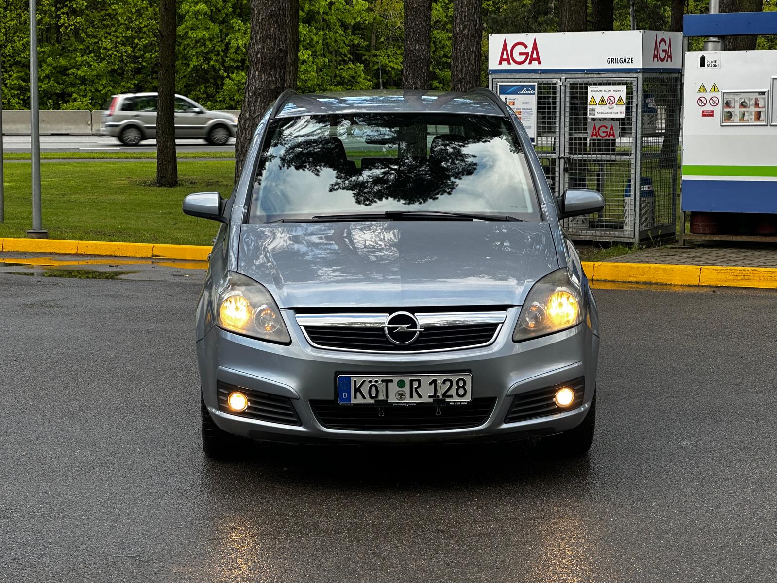 OPEL ZAFIRA 7-VIETAS