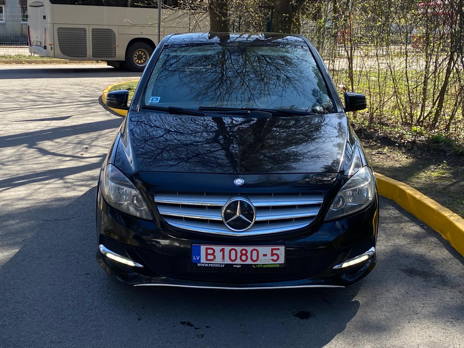 MERCEDES BENZ B200 AVANTGARDE