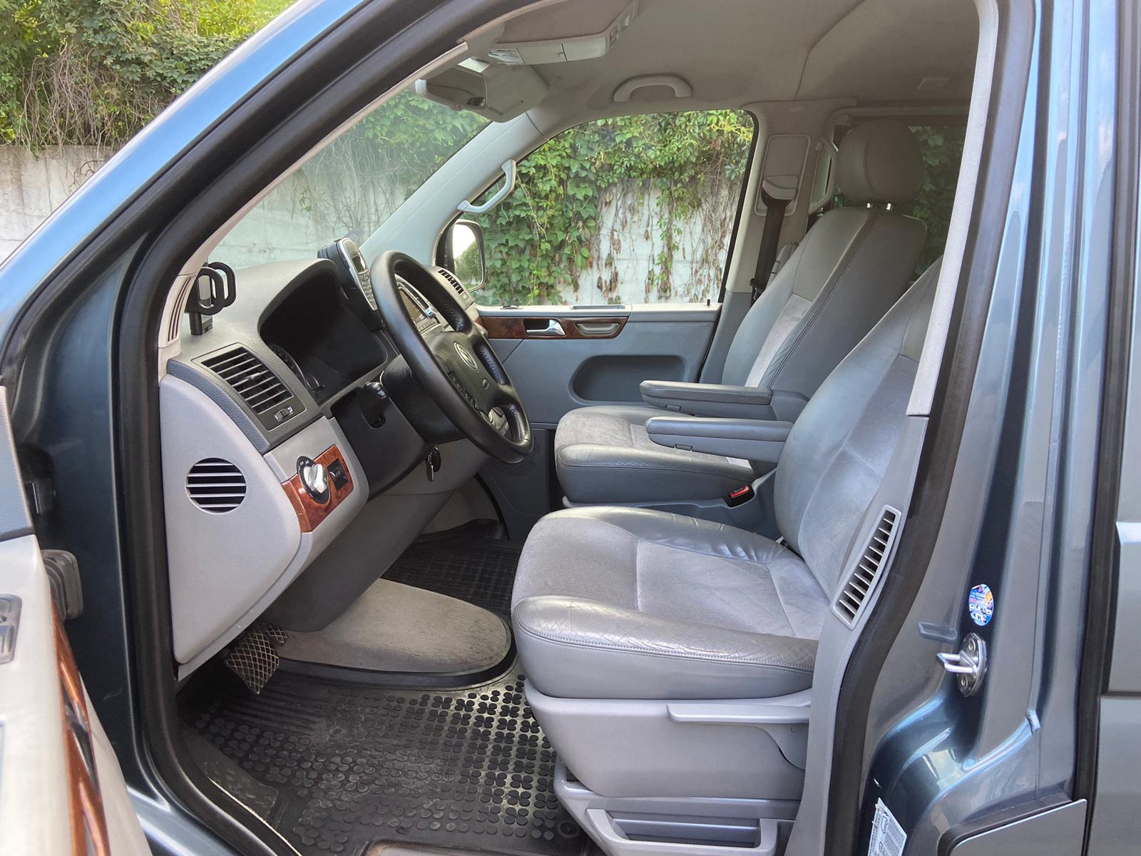 VW Multivan Highline 7-vietas