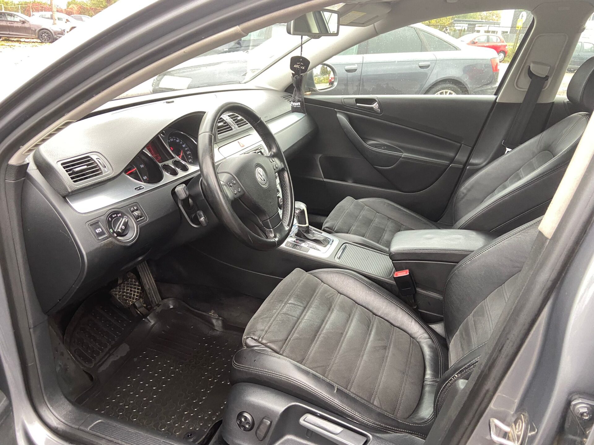 VW PASSAT (B6)