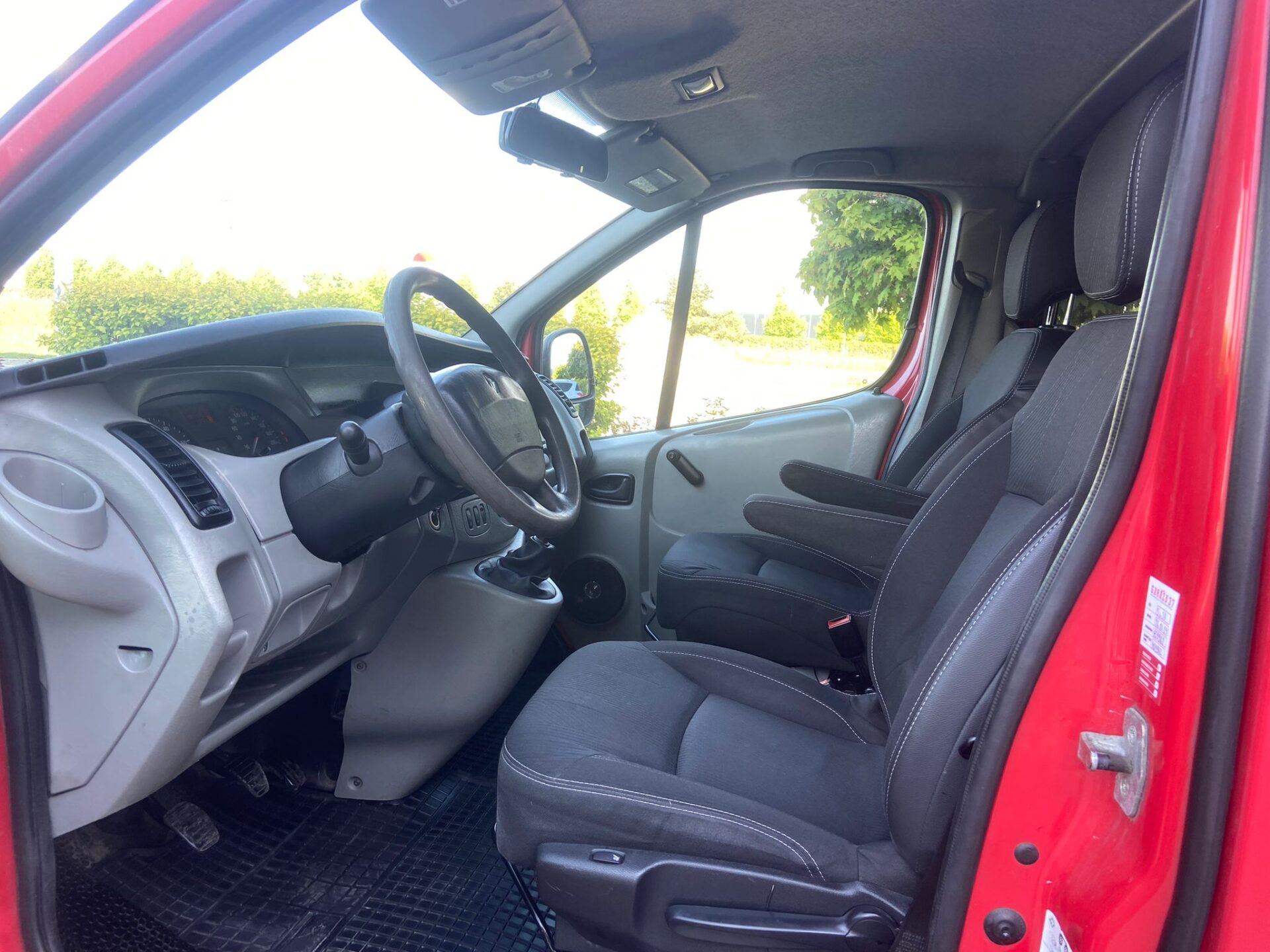 Renault Trafic 8-vietas
