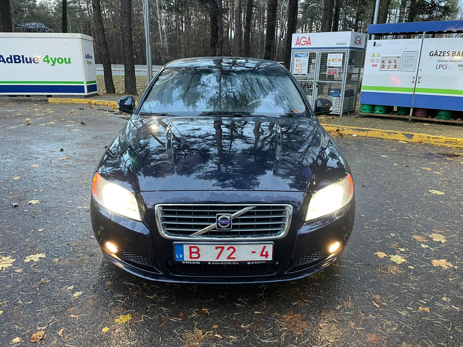 VOLVO S80