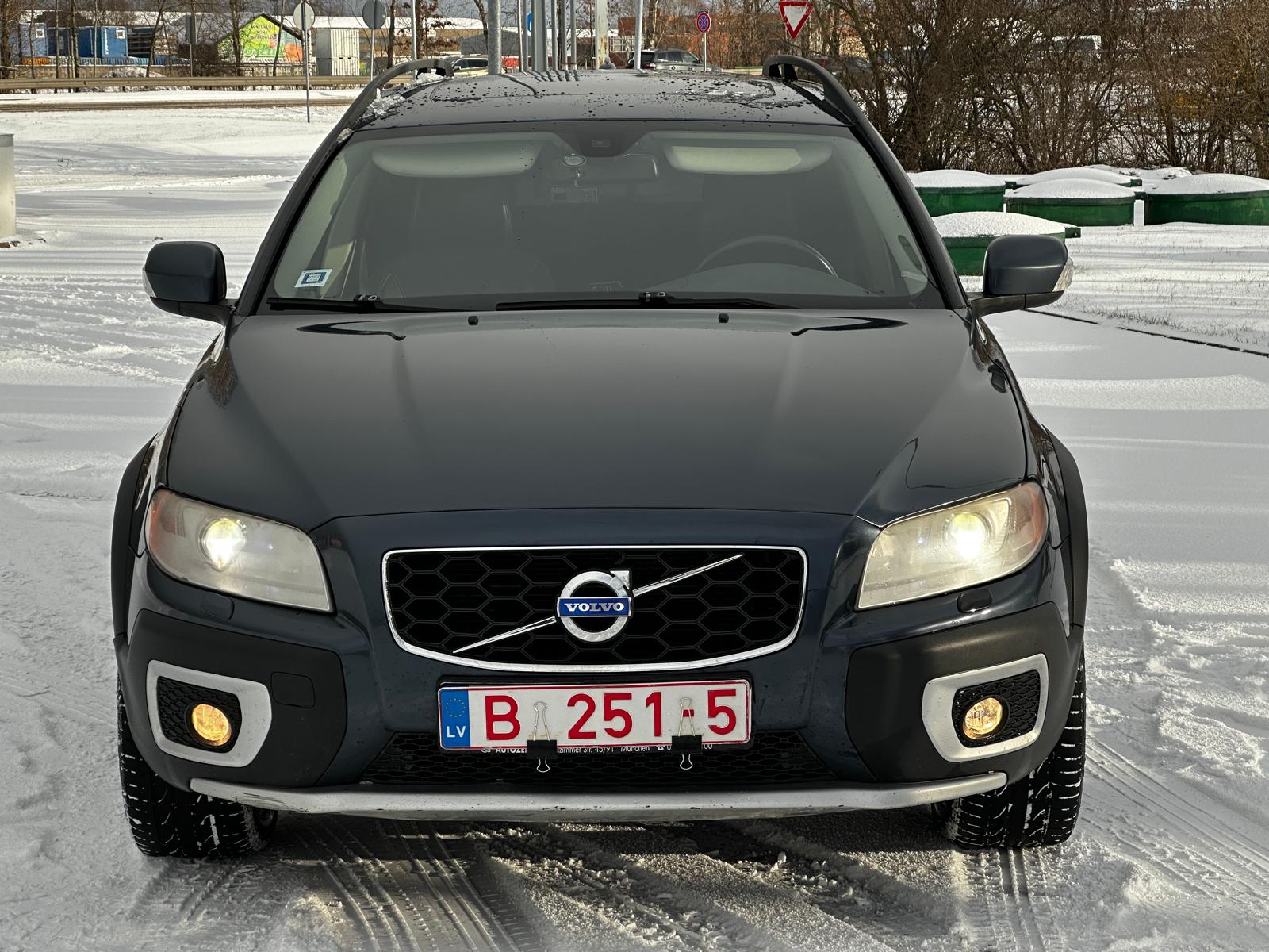 VOLVO XC70 SUMMUM