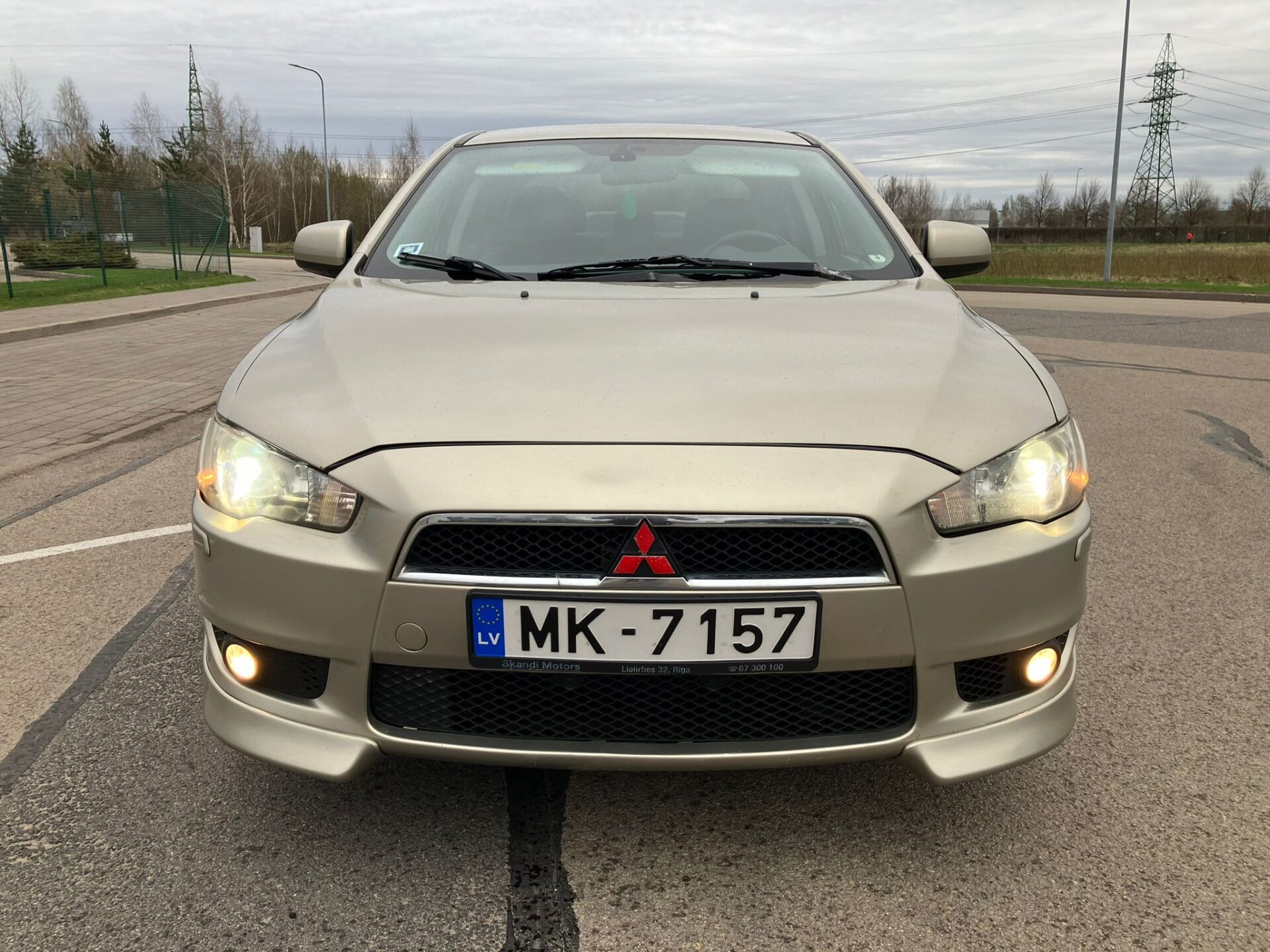 Mitsubishi Lancer