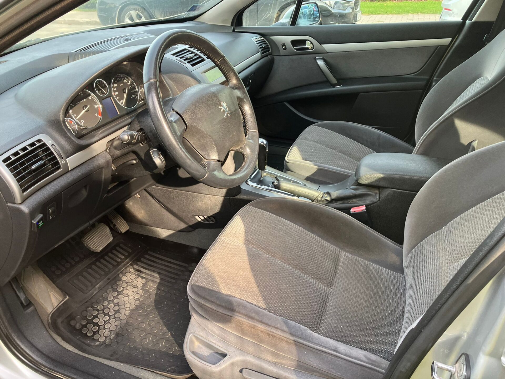 Peugeot 407