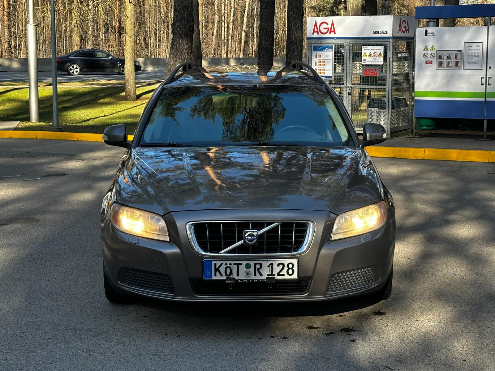 VOLVO V70