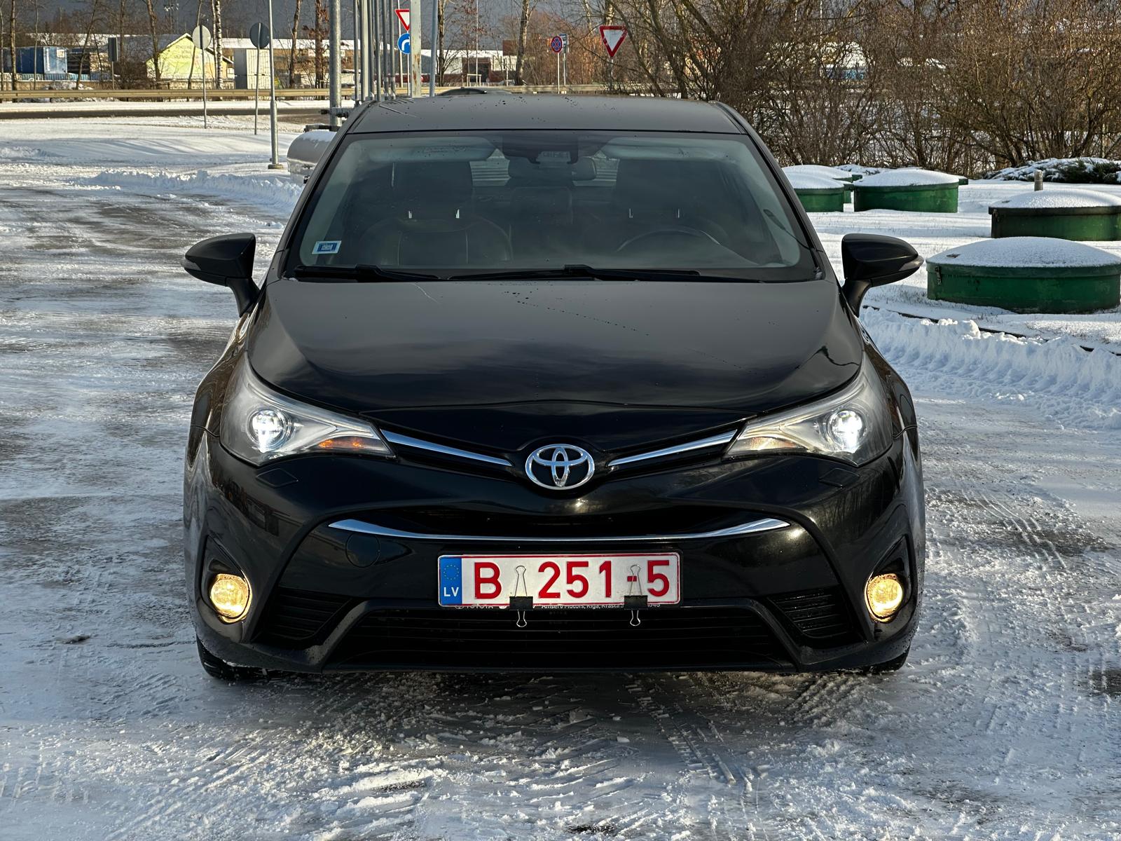 TOYOTA AVENSIS