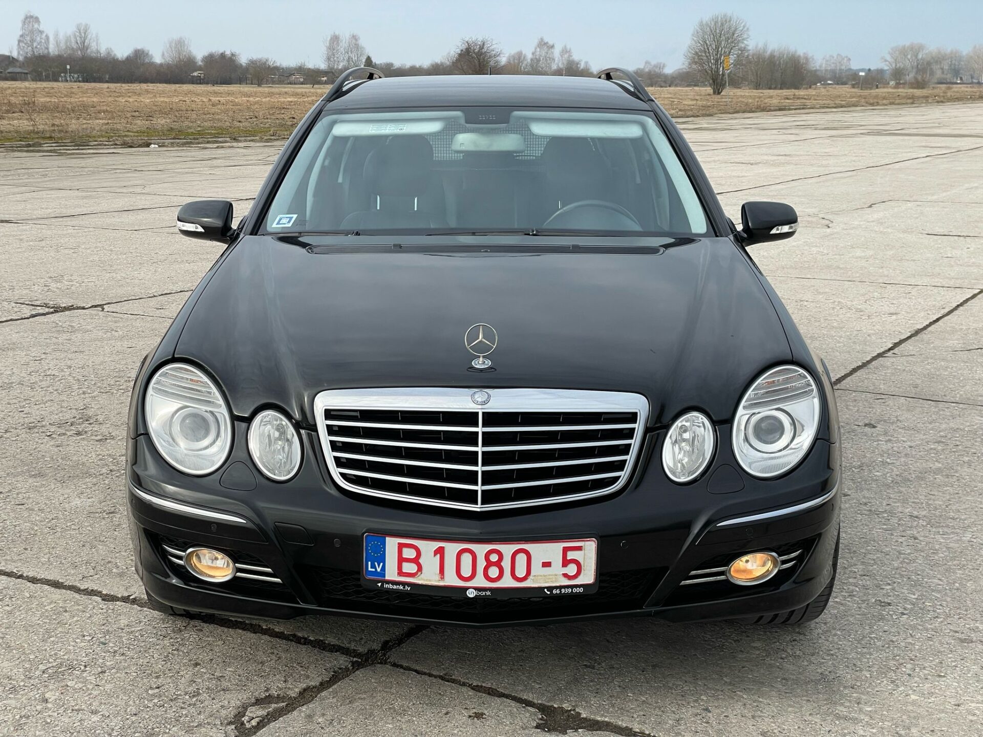Mercedes Benz E320 AVANTGARDE