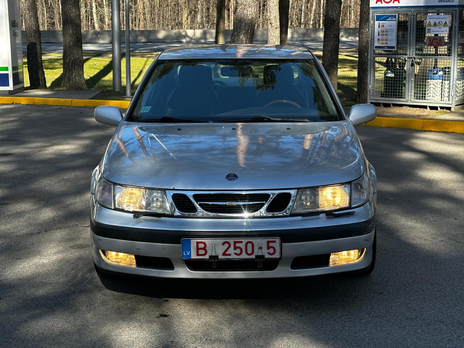 Saab 9-5 griffin