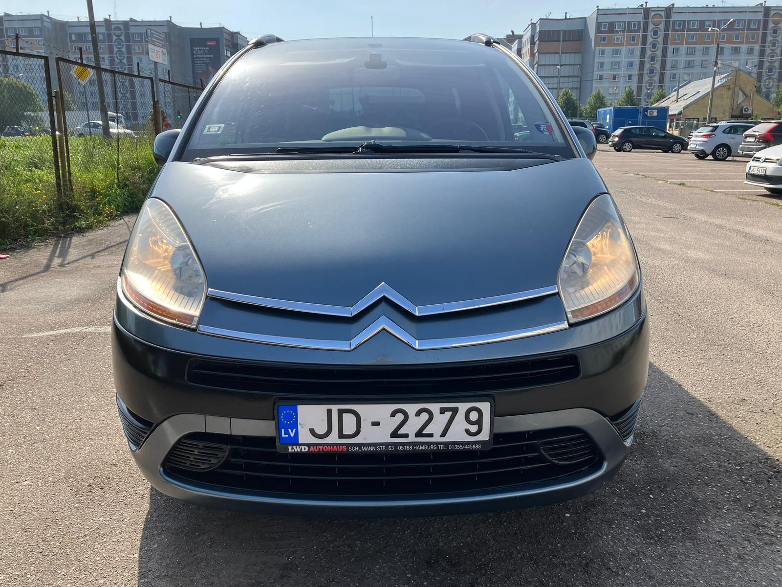 Citroen C4 Picasso 7-vietas