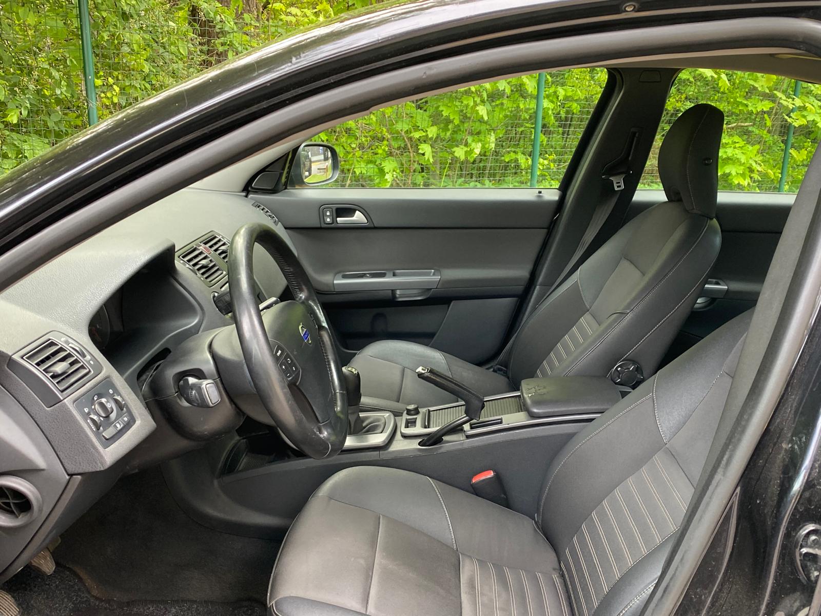 VOLVO S40