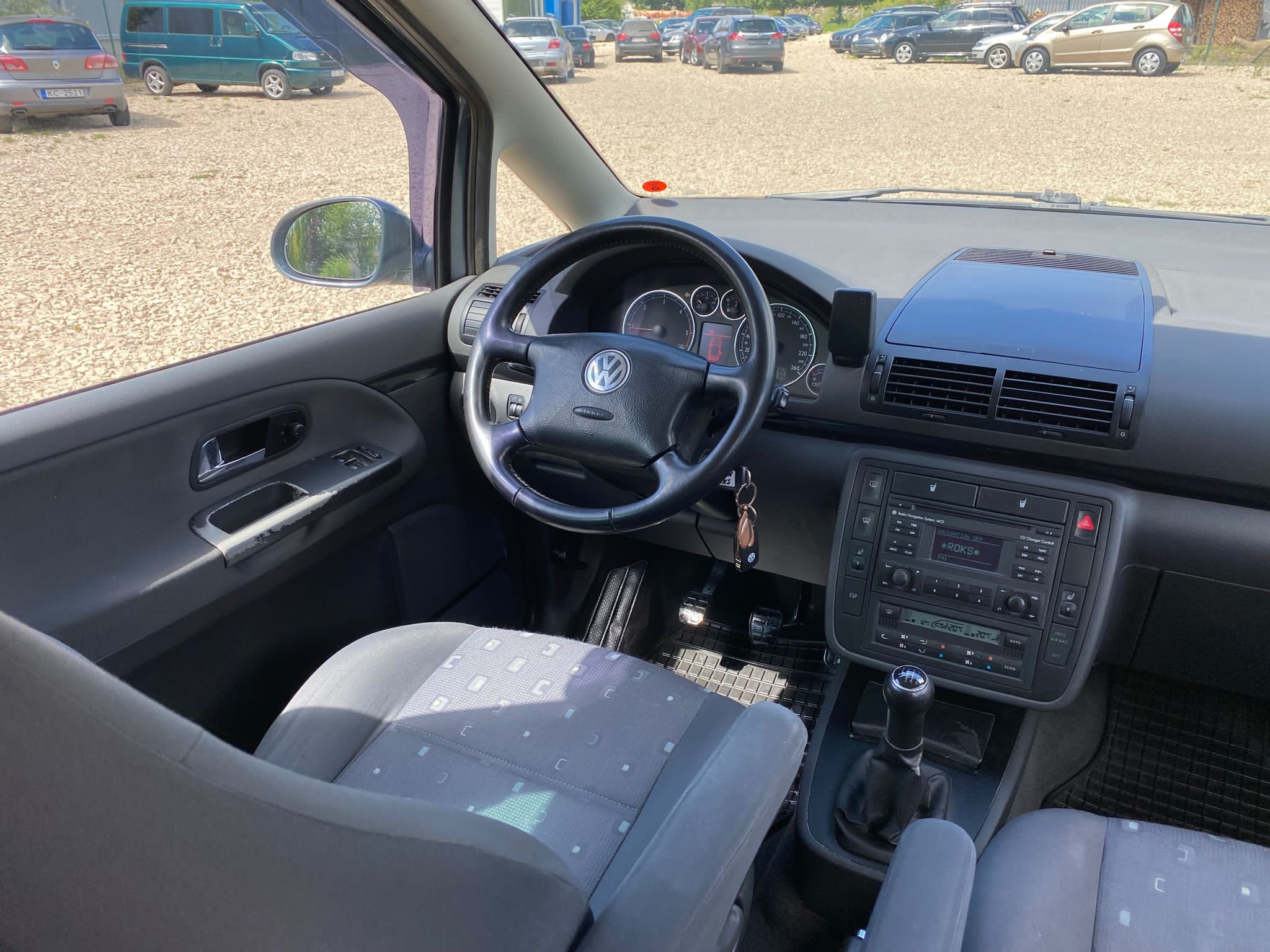 VW Sharan 7-VIETAS