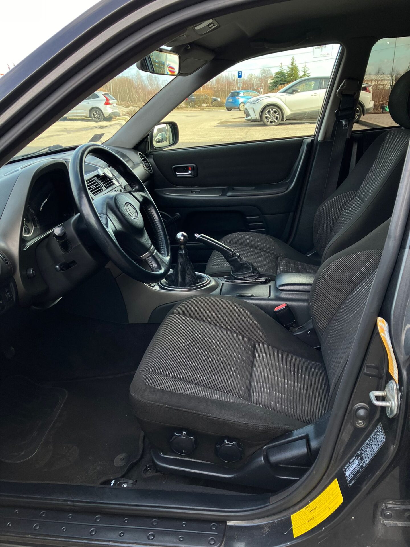 Lexus Is 200