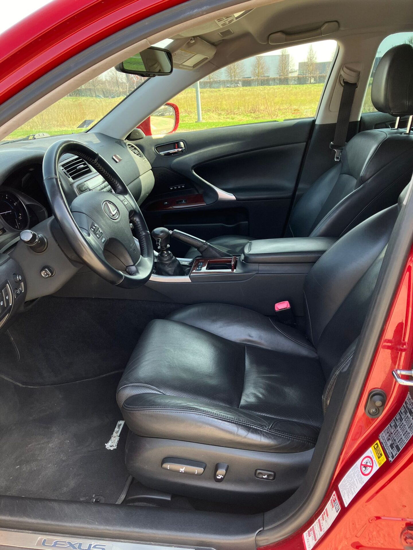 Lexus IS 220