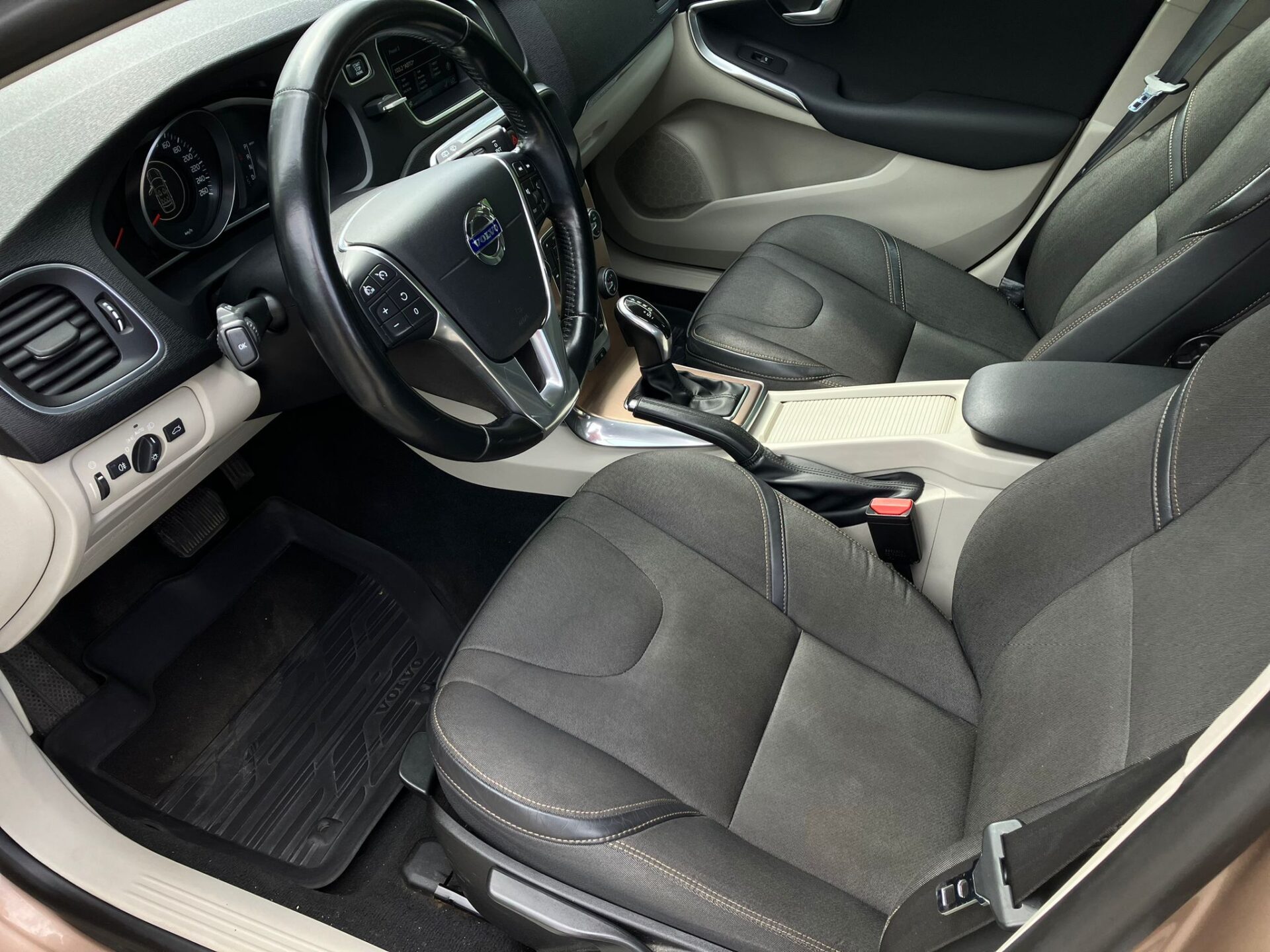 Volvo V40 Cross Country 4×4