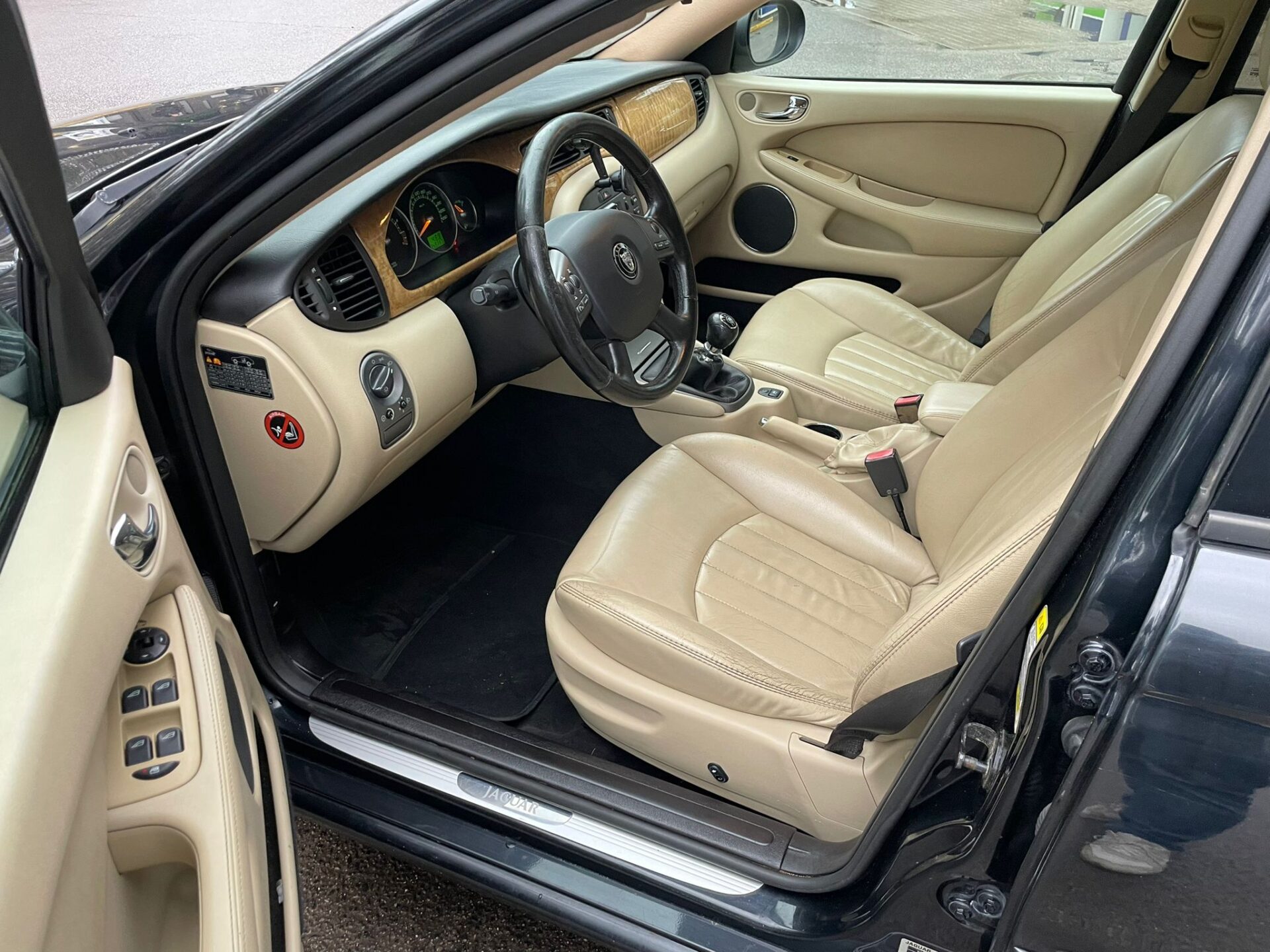 Jaguar X-Type