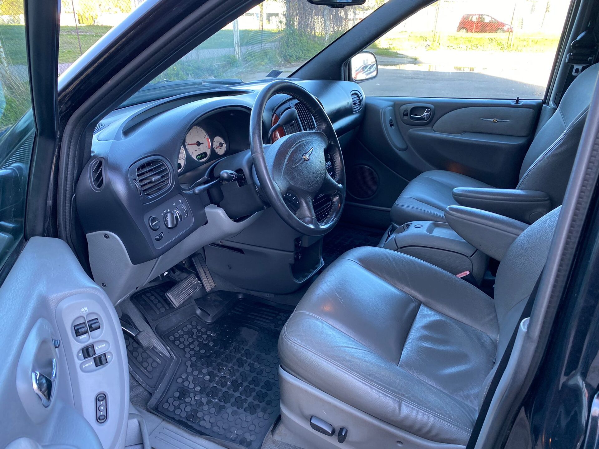 Chrysler Grand Voyager Stow Go 7-vietas