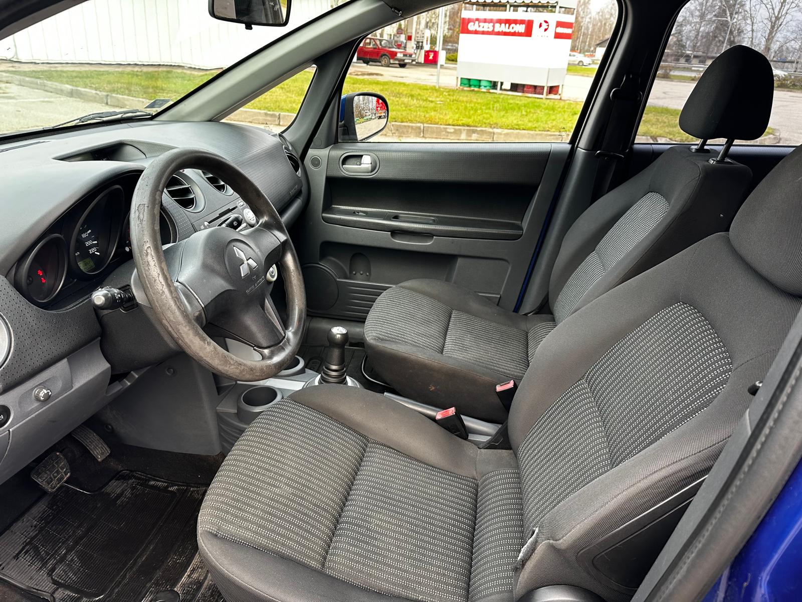 Mitsubishi Colt