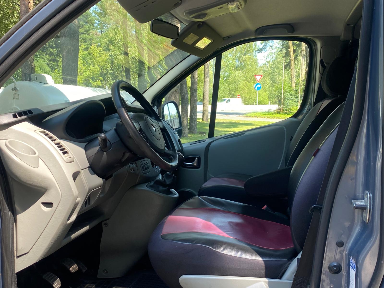 Renault Trafic 8 vietas