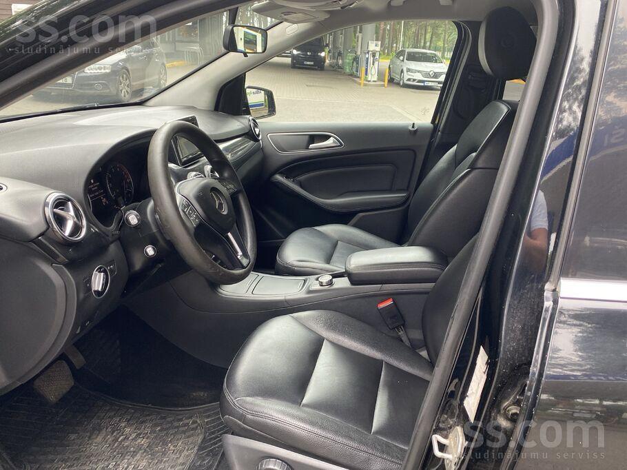 MERCEDES BENZ B200 AVANTGARDE