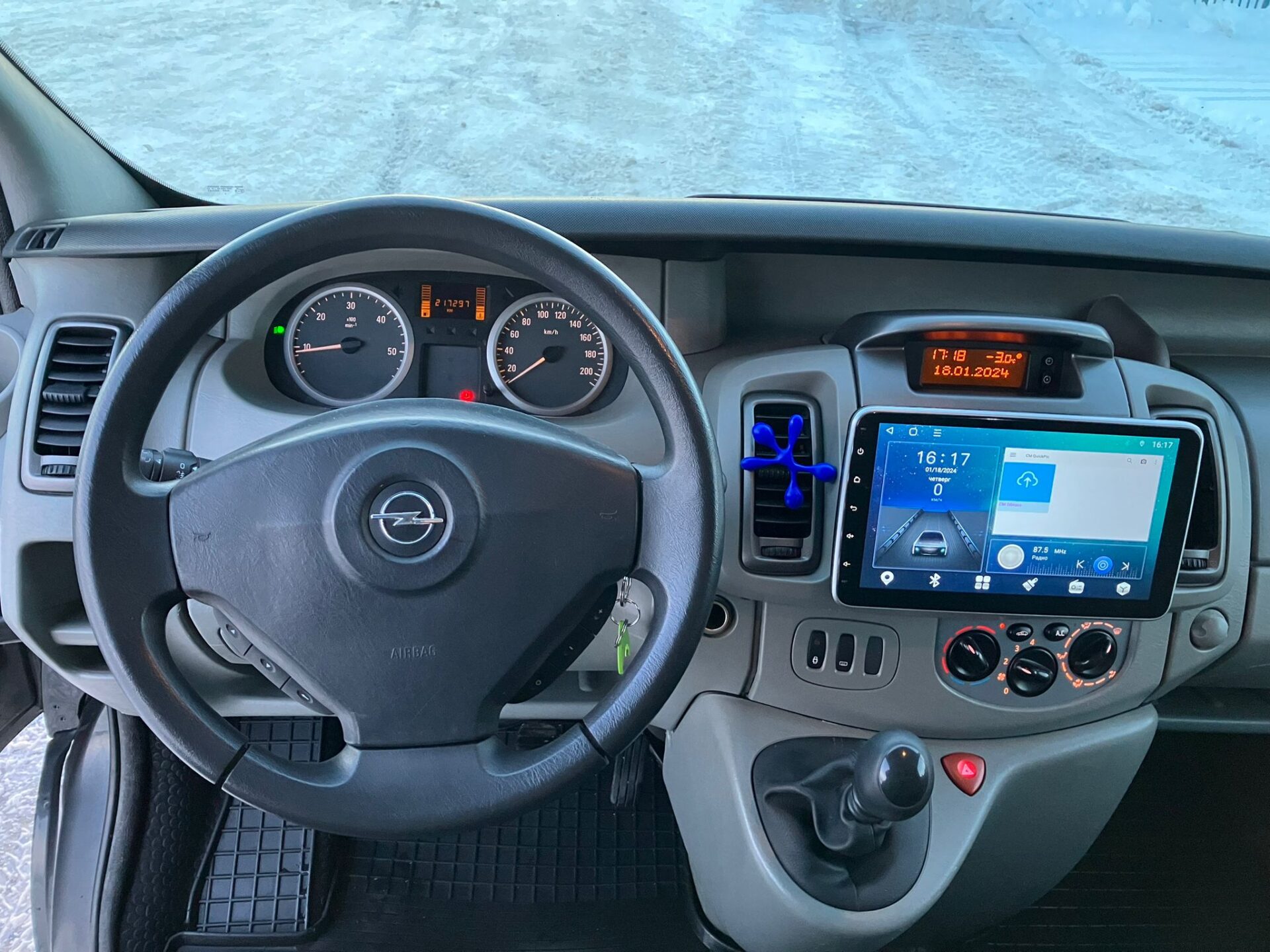 Opel Vivaro ( From Germany, not used in Latvia)