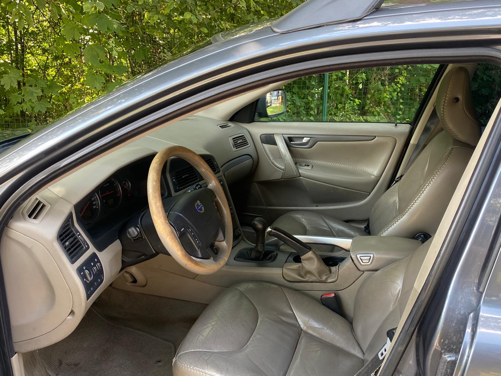 VOLVO XC70