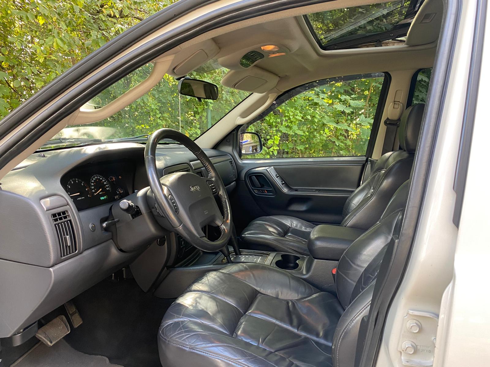 Jeep Grand Cherokee 4×4 special editions v8