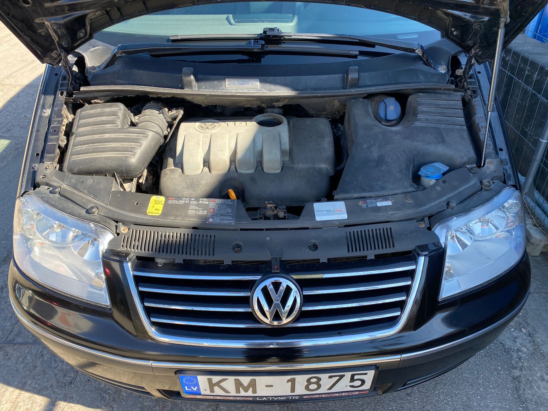 VW Sharan 7-Vietas