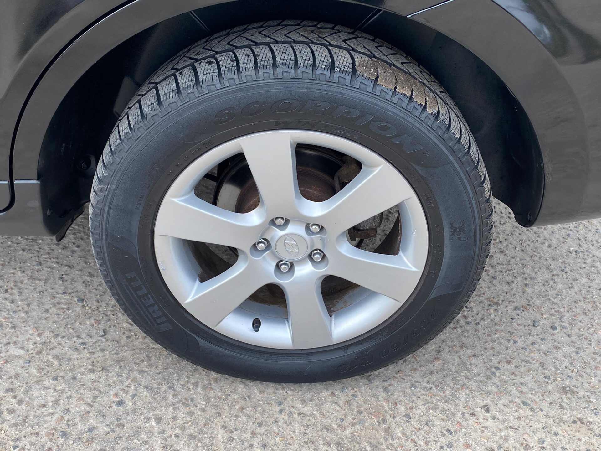 HYUNDAI SANTA FE 4×4